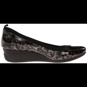💜EUC Anne Klein Sport wedge loafers
